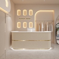 Comptoir de réception incurvé en bois de style crémeux pour salon de beauté, magasin de vêtements et comptoirs de bar