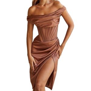 Robe de soirée midi élégante pour femme, asymétrique à l'épaule, plissée à motif arête de poisson, dos nu, moulante, unie, sexy, pour soirée - Product Image 1