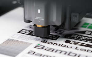 Impresora 3D H2C Combo con Recuperación de Energía en Caso de Corte, Diseño Anti-Atascos, Impresión de Alta Velocidad para Modelado de Precisión - Product Image 3