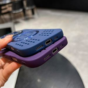 Nueva Funda Magnética para Teléfono con Diseño Deportivo y Disipación de Calor, con Soporte, para 17/16/15/14, Material TPU Suave - Product Image 5