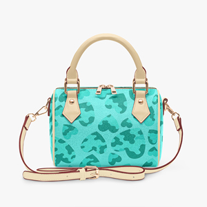 Nuova Borsa a Tracolla Mini con Stampa Cuore Rosso Personalizzata per Donna, in Pelle PU con Manico Superiore, per Uso Quotidiano - Product Image 3