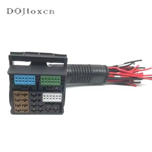 Conector de alimentación de <span class=keywords><strong>52</strong></span> pines para coche con Quad Lock, 8x0.035/444 /3B7.035/447, línea completa para reproductor de CD, conector de audio y antena FM - Product Image 5
