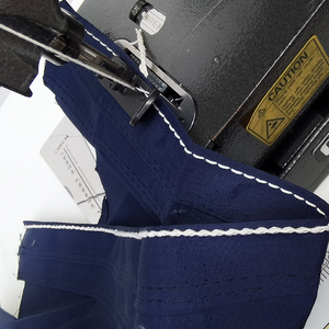 Máquina de Coser Industrial Computarizada de Alta Velocidad, de Puntada Fija, de Una Sola Aguja, con Hilo Grueso, para Jeans, Modelo RN-209DS - Product Image 5