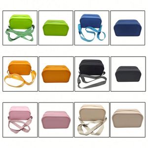 Bolsa Organizadora de Maquillaje de Silicona Reutilizable, Ecológica, Resistente al Agua, Duradera, con Cierre Grande, Diseño Moderno, en Oferta - Product Image 6