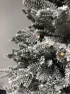 Supplier <strong>Light-up</strong> Hinged Branches Spruce PE PVC Mix Christmas <strong>Tree</strong> From Manufacturer - Product Image 6