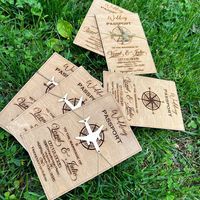 Cadeaux de fête d'anniversaire personnalisables Invitations de mariage à la campagne Invitations de fête d'anniversaire de mariage en bois personnalisées
