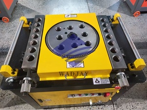 Dobladora de Círculos de Varilla Semiautomática de 25 mm, para Barras de Acero al Carbono de 25 mm, con Control PLC y Motor de Engranajes - Product Image 4