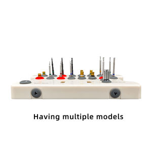 Kit chirurgical d'implants dentaires Kit chirurgical dentaire portable à vis pour implants dentaires Outils dentaires universels - Product Image 5