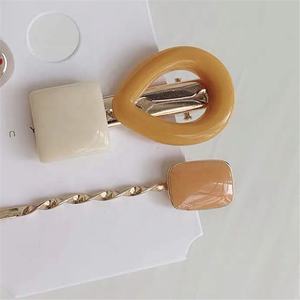 <span class=keywords><strong>De</strong></span> cuentas <span class=keywords><strong>de</strong></span> acrílico <span class=keywords><strong>pelo</strong></span> Clip <span class=keywords><strong>de</strong></span> <span class=keywords><strong>Metal</strong></span> elegante <span class=keywords><strong>pelo</strong></span> brillante joyería <span class=keywords><strong>de</strong></span> moda <span class=keywords><strong>pelo</strong></span> Clip - Product Image 5