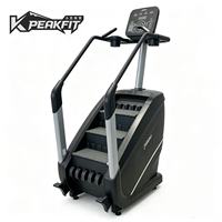 Appareil de cardio-training professionnel pour la montée d'escaliers, idéal pour les clubs de fitness et l'entraînement en salle de sport