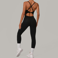 Combinaison de sport et yoga ajustée pour femme avec boucle réglable, taille croisée et effet liftant des hanches, vente en gros
