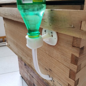 Nouvel abreuvoir d'apiculture pour alimentation à l'intérieur du ruche, mangeoire en plastique pour miel et <span class=keywords><strong>sucre</strong></span>, outil d'apiculture, fournitures pour apiculteurs - Product Image 4