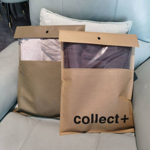 Sacs à boutons non tissés personnalisés avec fenêtre transparente, pochettes d'emballage pour vêtements, sacs de rangement pour vêtements avec bouton pression - Product Image 3