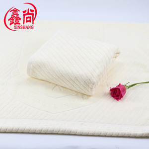Toallas de Baño Xinshang 75x155 cm, 100% Algodón, 21 Capas, Jacquard, Suaves y Absorbentes, Color Blanco Hueso, para Salones de Belleza y Uso en la Playa - Product Image 5