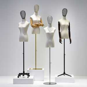 Maniquí <span class=keywords><strong>de</strong></span> torso <span class=keywords><strong>de</strong></span> metal dorado con cabeza y brazos plateados, maniquí femenino <span class=keywords><strong>de</strong></span> tela sobre ruedas, maniquí <span class=keywords><strong>de</strong></span> mujer <span class=keywords><strong>para</strong></span> exhibición <span class=keywords><strong>de</strong></span> <span class=keywords><strong>ropa</strong></span>. - Product Image 1