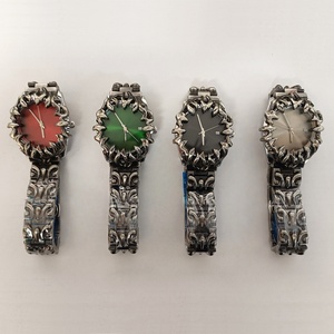 Montre Dark Punk à pointes, plusieurs cadrans, quartz, alliage, verre minéral – Design pour la mode urbaine américaine et les collectionneurs de rock - Product Image 5