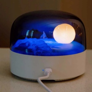 Elegante Lámpara Nocturna LED con Forma de Luna, Altavoz de Música, Recargable por USB Tipo-C - Product Image 5