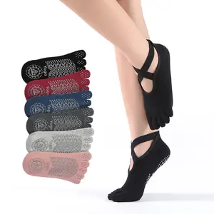 Wholesale Pretty Grip Dancing Silicone Non Slip Sport Anti Slip 5 Toe Pilates Yoga Socks For Women