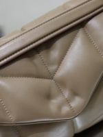 Sac hobo à rabat matelassé en cuir d'agneau véritable, couleur kaki clair, avec chaîne dorée antique vintage, grande capacité, pour femme, usage quotidien