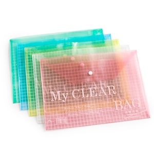 Venta al por mayor caliente <span class=keywords><strong>A4</strong></span> de plástico impermeable PP bolsillos sobre documentos archivo bolsa carpeta con botón Carpetas logotipo personalizado - Product Image 1