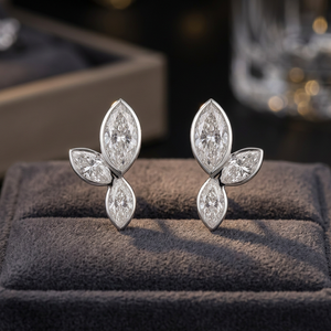 Pendientes de tuerca con tres diamantes cultivados en laboratorio de corte marquesa en forma de hoja, oro de 10K, 14K, 18K, plata 925, 935, regalo de lujo para bodas y fiestas - Product Image 1