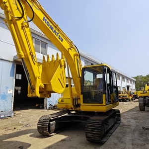 Presque neuf, moteur puissant, excavatrice hydraulique sur chenilles Komatsu PC130 d'occasion de 13 tonnes pour projets de construction. - Product Image 2