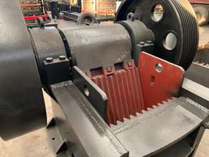 Concasseur de pierres de machines électriques PE200 * 300 dépisté déchargeant avec le gravier fin dans le Macket international - Product Image 3