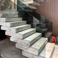 Escalier métallique superposé moderne pour hôtel, villa, loft, avec garde-corps en verre, construction en marbre, design suspendu droit et durable