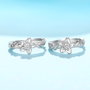 Orecchini Floreali con Zirconi per Donne, Eleganti Orecchini a Fiore, Gioielli alla Moda per Uso Quotidiano, Idea Regalo - Product Image 5