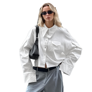 Camisa de solapa lisa blanca de diseño casual para mujer, de algodón tejido, holgada, anti-bolitas, con botones, para otoño - Product Image 4