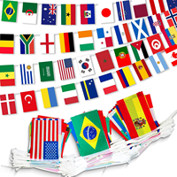 Vente d'usine Guirlande de fanions triangulaires 20*30cm 100% Polyester Imprimé Numérique Personnalisable pour le Football Mondial