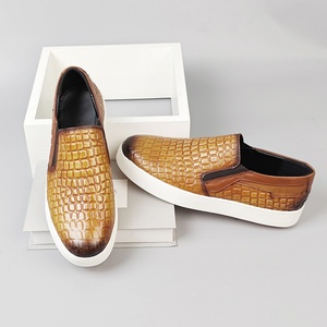 Men's Trendy Full-Grain Leather Slip-On Walking Shoes British Retro Korean-Style Handmade Sporty-Casual Comfort Breathable Print - Product Image 3
