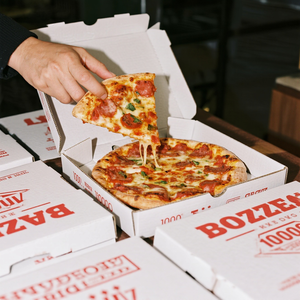 Bánh <span class=keywords><strong>Pizza</strong></span> hộp với logo biểu tượng tùy chỉnh bánh <span class=keywords><strong>pizza</strong></span> Hộp bao bì 10 12 14 inch bánh <span class=keywords><strong>pizza</strong></span> hộp lấy đi - Product Image 4