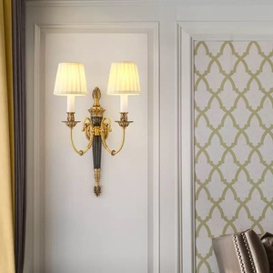 Lampada da Parete in Rame Massiccio Stile Retrò Francese per Corridoio, Passaggio, Balcone, Ingresso, Atrio, Camera da Letto - Product Image 1