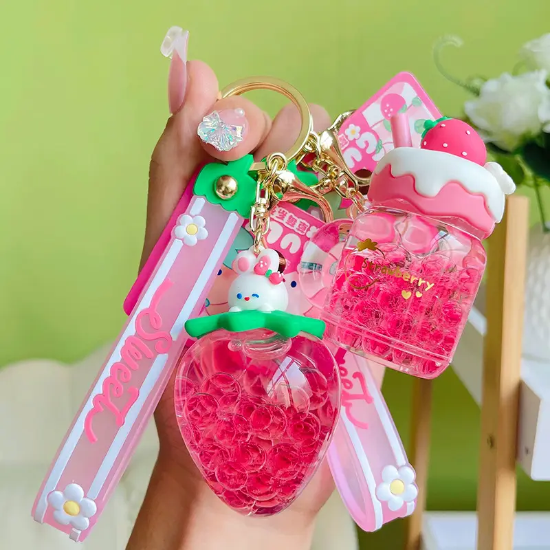 3D Pvc Kawaii 귀여운 만화 열쇠 고리 열쇠 고리 고리 3D 딸기 만화 액체 열쇠 고리