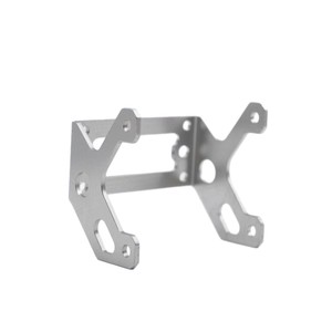 Pièces de quincaillerie métalliques estampées sur mesure : clips, serres, supports, fixations pour meubles, éclairage et articles ménagers - Product Image 1