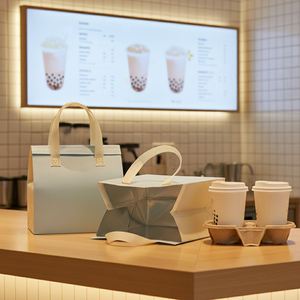 Grand stock de sacs isothermes jetables en non-tissé avec feuille d'aluminium pour la livraison de repas, café, pain, gâteaux, lait et thé - Product Image 1
