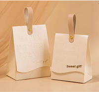 2024 nouvelles boîtes de bonbons de mariage emballage cadeau en carton spécial estampage manipulation vide sacs de bonbons de mariage fabricant direct