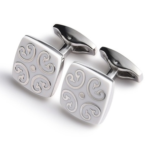 Mancuernillas Ecológicas con Logotipo de Esmalte Duro con Patrón de Simetría Cuadrada - Product Image 1