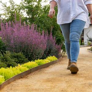 Borde Flexible de Acero Corten para Jardín y Césped, Borde de Acero Galvanizado para Césped Elevado, Muro de Contención para Paisajismo, Estilo Art Deco, Personalizable - Product Image 2