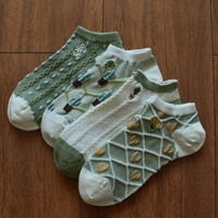 Chaussettes courtes brodées jacquard vertes à motifs floraux pour femme, en coton fin respirant, idéales printemps-été
