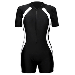 Traje de baño de una pieza para mujer, negro, blanco, manga corta, UPF50+, ropa de baño de secado rápido para natación y deportes acuáticos - Product Image 3