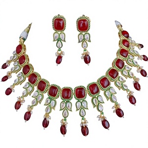 Ensemble Collier et Boucles d'Oreilles en Laiton Plaqué Or avec Moissanite pour Femme, Idéal pour Fiançailles, Mariage, Fêtes et Cadeaux - Product Image 2