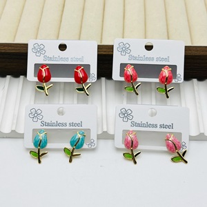 <span class=keywords><strong>Orecchini</strong></span> a perno vintage EH132 con fiore tulipano smaltato multicolore, in acciaio inossidabile 316L placcato oro 18K, anallergici e che non si ossidano - Product Image 1