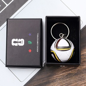 Chaveiro Pingente de Futebol Miniatura <span class=keywords><strong>2026</strong></span> EUA-Canadá-México em Material PU - Lembrança para Fãs com Caixa de Presente - Product Image 4