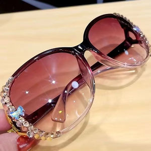 New Eyewear Fashion sun glasses YV400 Diamond Oversized <b>Frame</b> Beach Travel Women's Sun protection Sunglasses Wholesale - Product Image 1