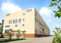 Système de refroidissement de centre de données à eau réfrigérée 40 kW pour racks haute densité avec ventilateur EC et allée froide pour économie d'énergie