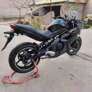 Motocicleta Deportiva de Alto Rendimiento <span class=keywords><strong>Kawasaki</strong></span> <span class=keywords><strong>ER</strong></span>-6F 650cc - Motocicleta Urbana con Motor Bicilíndrico en Paralelo sin Escobillas y Carenado Elegante - Product Image 3