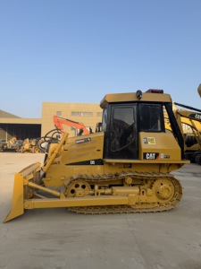 รถดันดิน CAT D5 มือสอง ราคาพิเศษ พร้อมรางตีนตะขาบที่ทนทานต่อการสึกหรอ ตัวเลือกเสริมริปเปอร์ ประหยัดน้ำมัน - Product Image 5