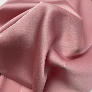 Người phụ nữ bên mặc váy materia 100% <span class=keywords><strong>polyester</strong></span> bán buôn Crepe Nữ Công Tước <span class=keywords><strong>satin</strong></span> vải cho buổi tối dressleep mặc quần áo - Product Image 5